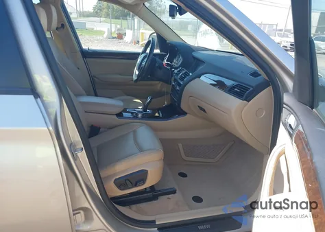 2016 BMW X3 xDrive28I z USA, uszkodzony, nr VIN 5UXWX9C53G0D68430